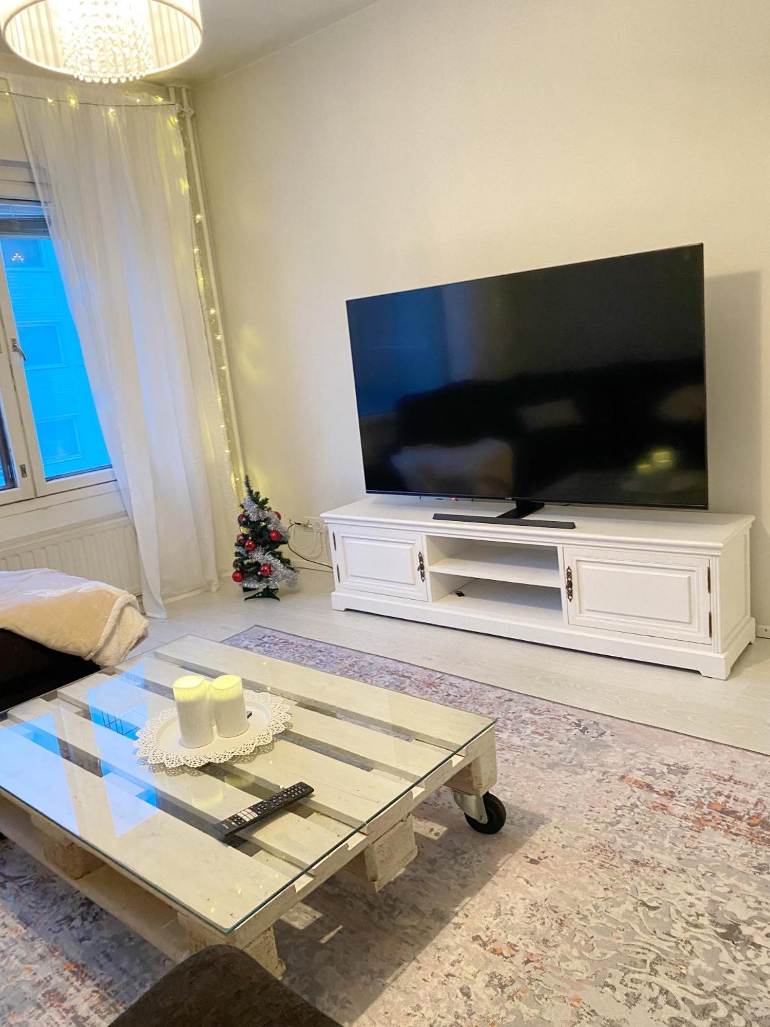 Spacious Home In Heart Of City Ροβανιέμι Εξωτερικό φωτογραφία